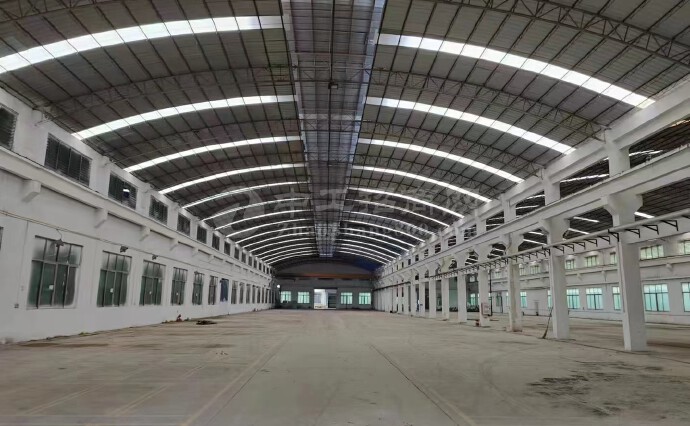 新塘镇单一层厂房仓库3800平米滴水11米带牛角