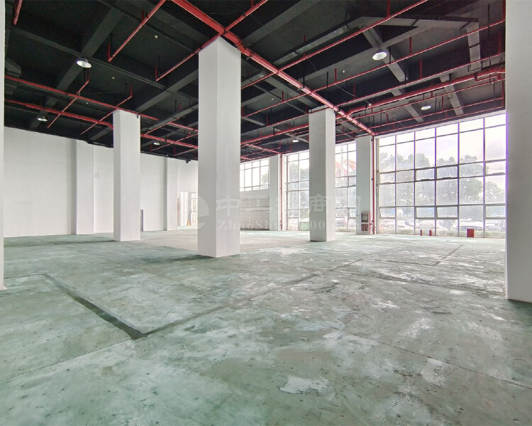 浦东芯片组装生产基地一楼场地招租层高9米