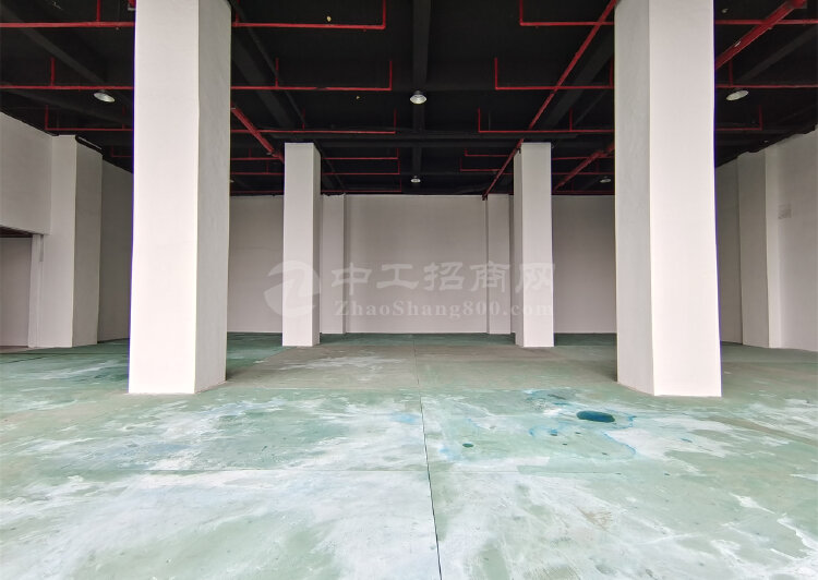 浦东芯片组装生产基地一楼场地招租层高9米2