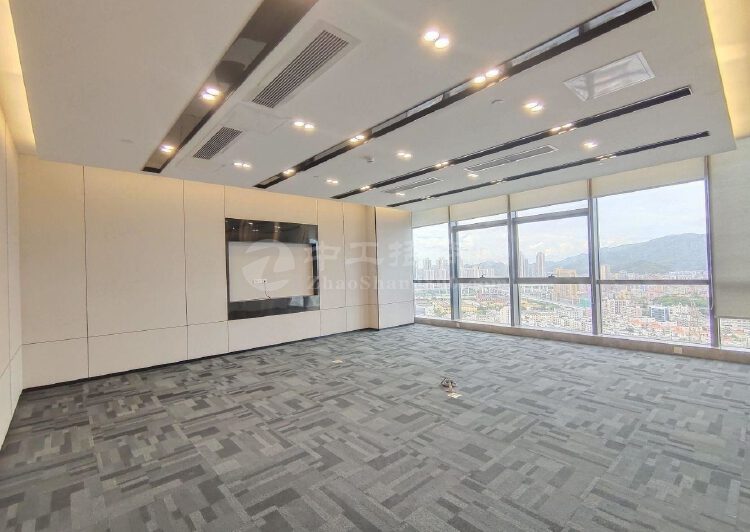 龙华拎包入住豪装电梯口单位370平高层无遮挡办公室出租1
