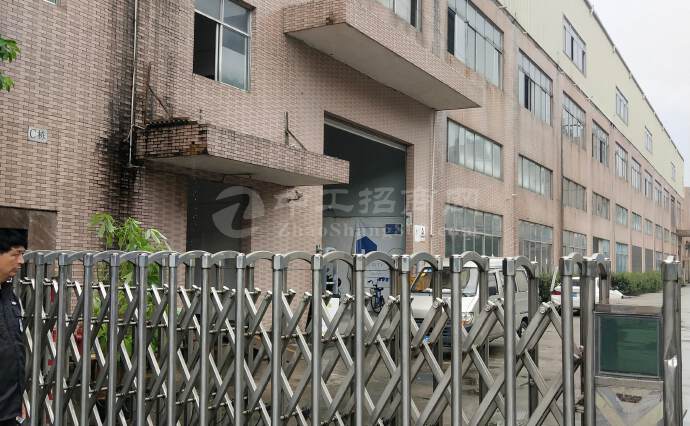 新塘镇原房东独院标准8000平米厂房仓库出租可分租