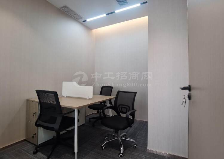 红山地铁口248平精装4加1办公室出租深圳北站电商7