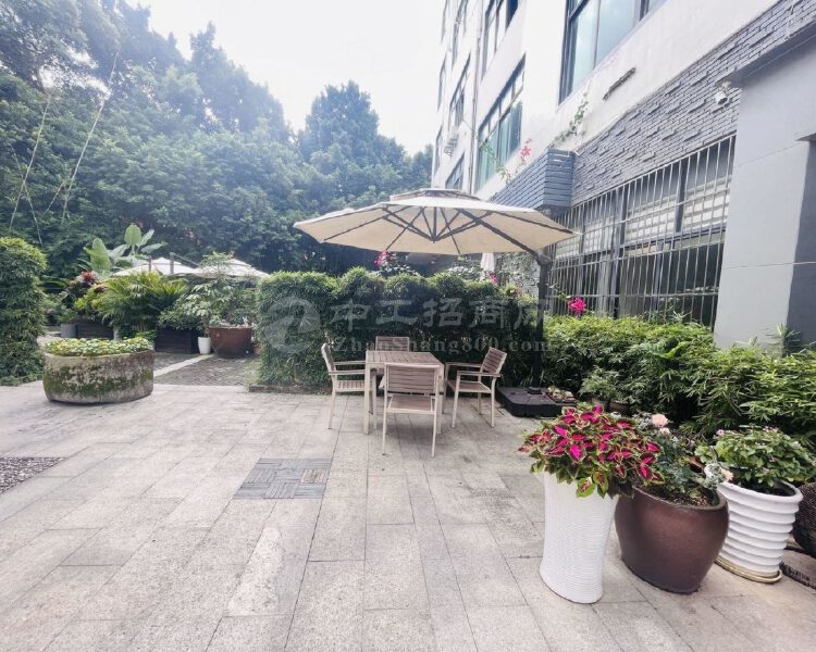 优品文化创意园，145平2个隔间，有家私和空调，近深圳北站