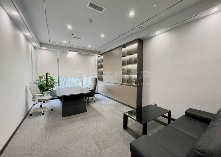 南山华侨城创意园新出办公室500平精装带家私户型方正5