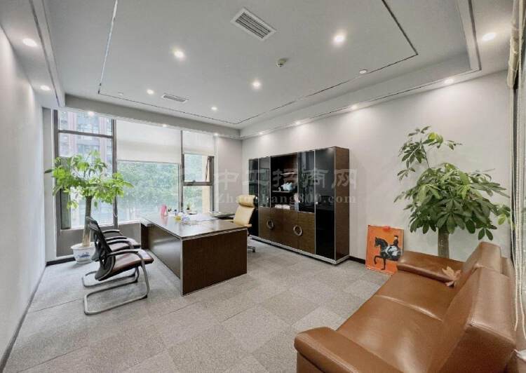 南山华侨城创意园新出办公室500平精装带家私户型方正7