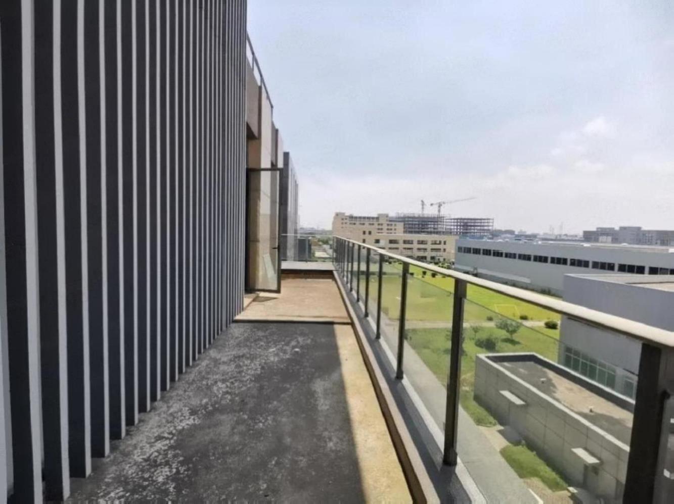 松江G60科技走廊，独门独院，6米层高，总部独栋独立车库