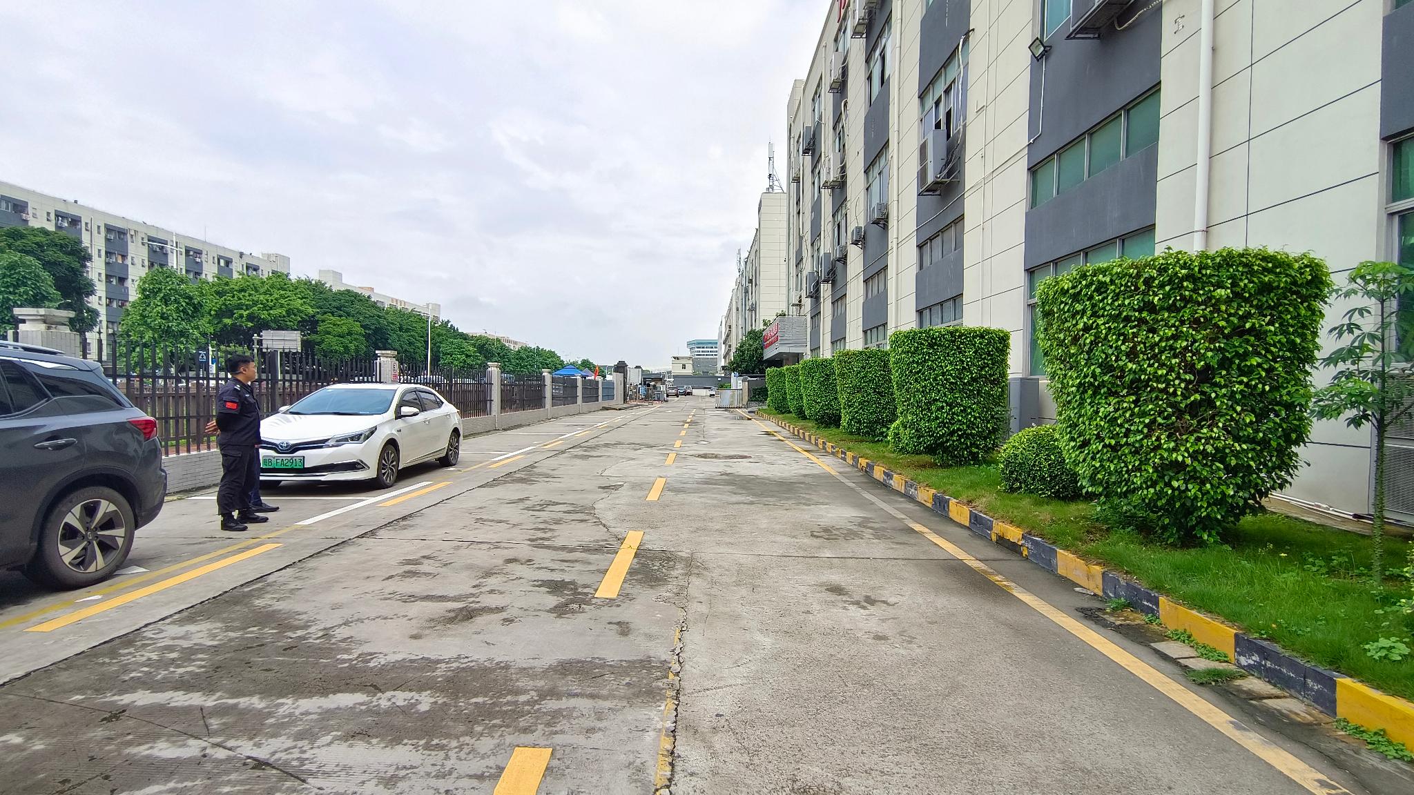 宝安福永高速路口一楼2200平整层仓库出租厂房出租无行业限制