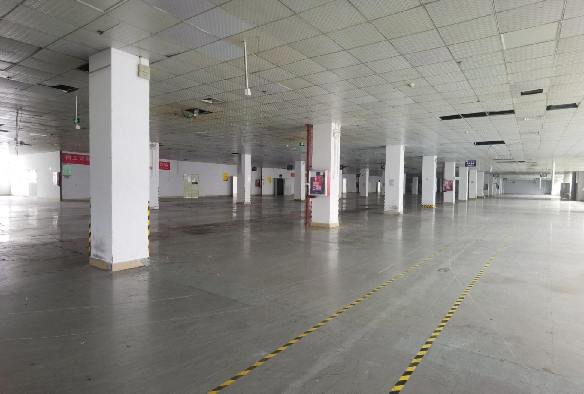 龙岗宝龙地铁口红本厂房仓库4000平出租带消防喷淋带卸货平台 龙岗宝龙地铁口红本厂房仓库4000平出租带消防喷淋带卸货平台