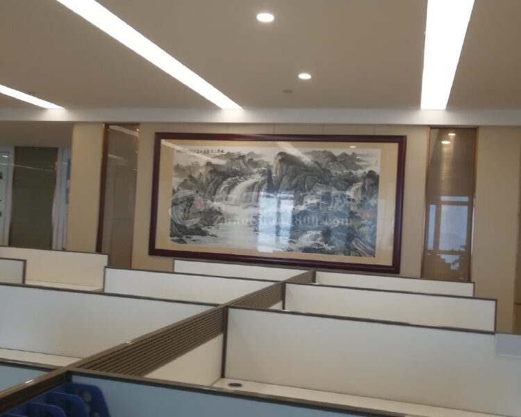 中国经贸大厦330平精装办公室出租110元每平