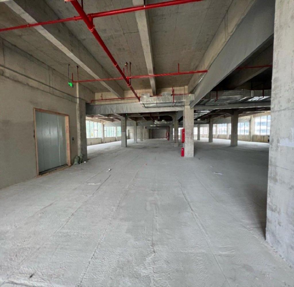 龙岗宝龙工业园一楼2500平厂房仓库出租可分租带装修红本 龙岗宝龙工业园一楼2500平厂房仓库出租可分租带装修红本