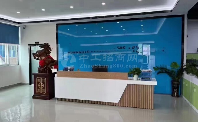 虎门镇龙眼新出整层精装修厂房3000平方