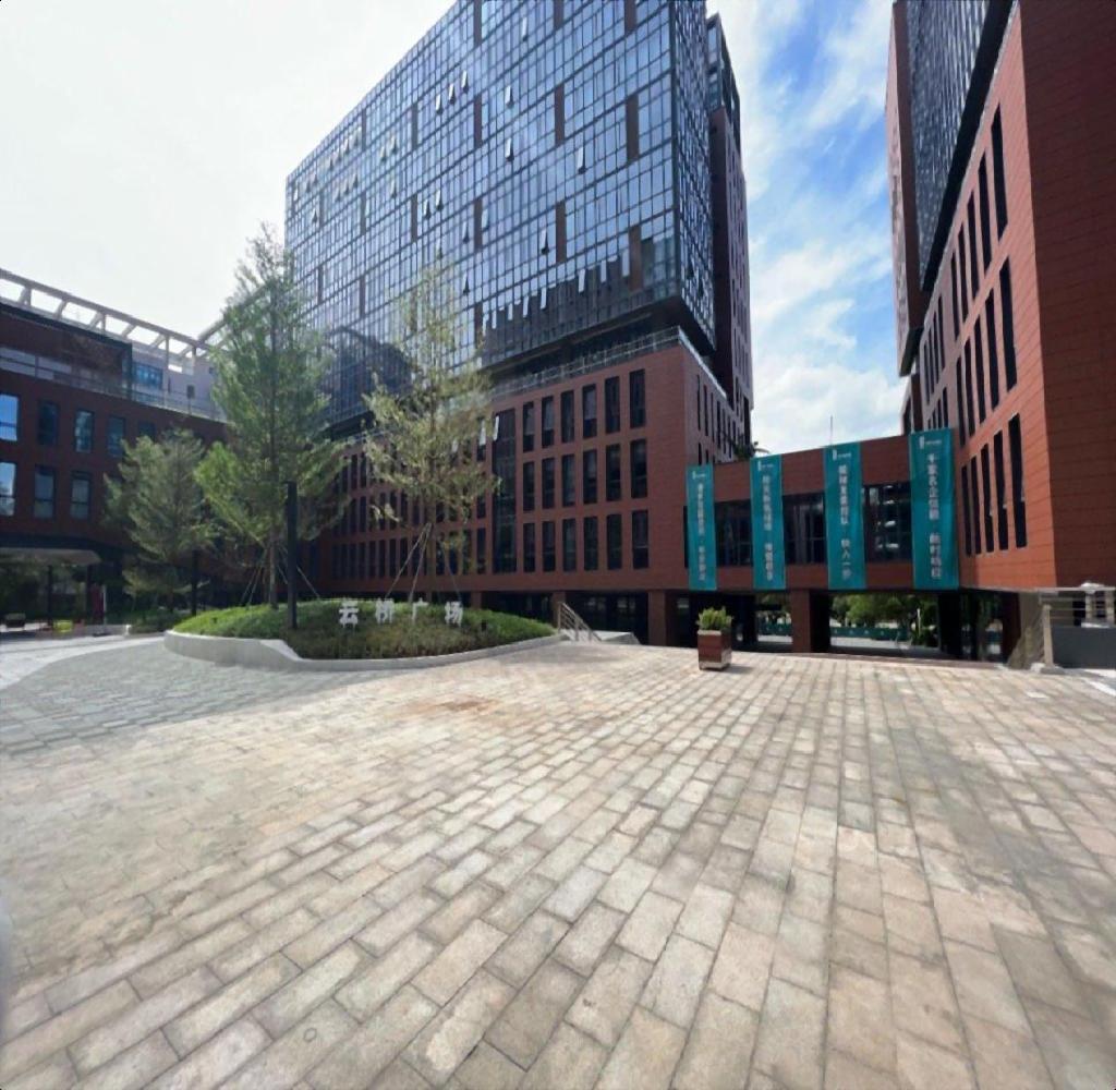 龙岗宝龙工业园一楼2500平厂房仓库出租可分租带装修红本 龙岗宝龙工业园一楼2500平厂房仓库出租可分租带装修红本