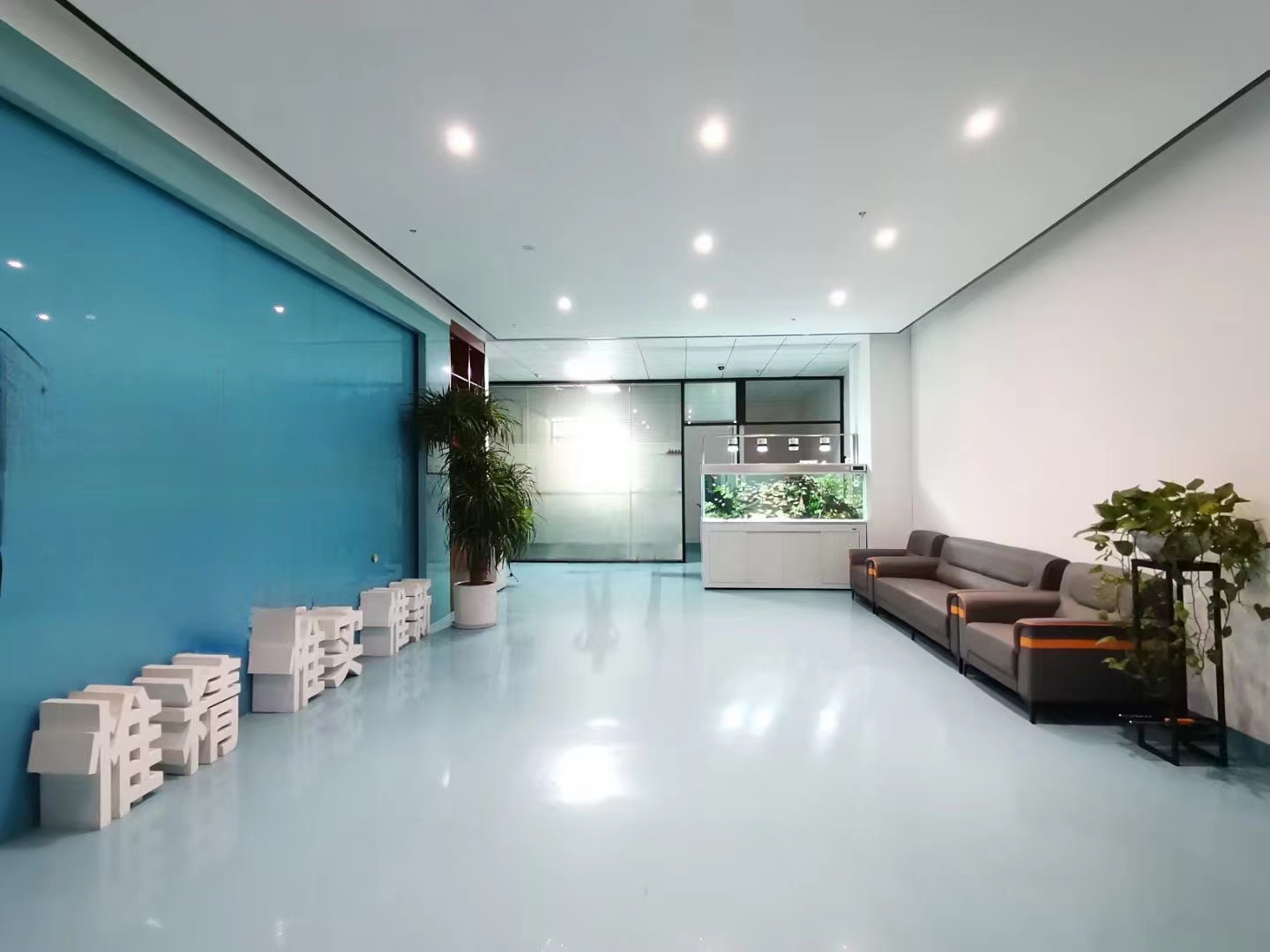 福永桥头楼上1600㎡精装修厂房出租设施配套齐全交通方便 福永桥头楼上1600㎡精装修厂房出租设施配套齐全交通方便