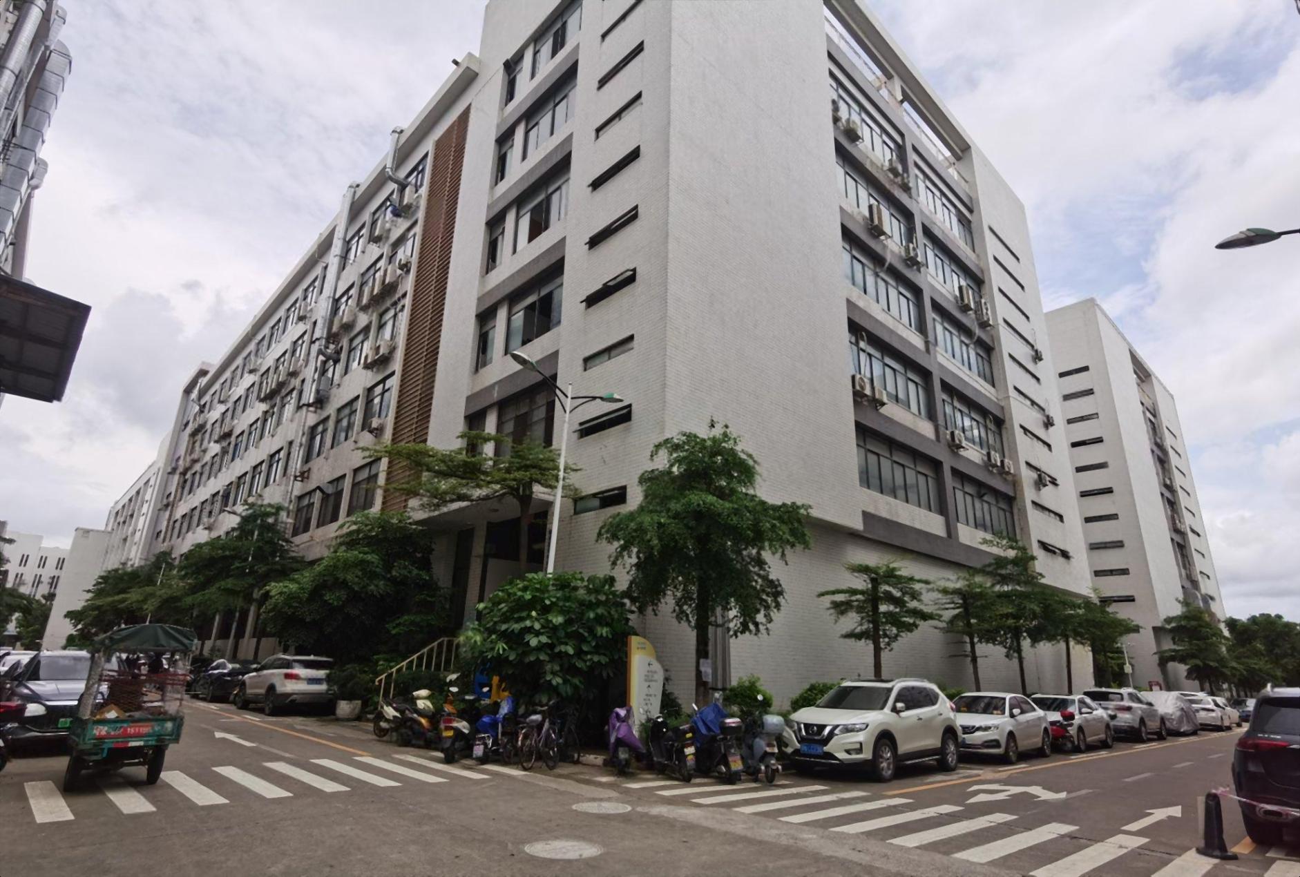 新安12号线地铁口10万平大型园区小面积厂房仓库办公室出租 新安12号线地铁口10万平大型园区小面积厂房仓库办公室出租