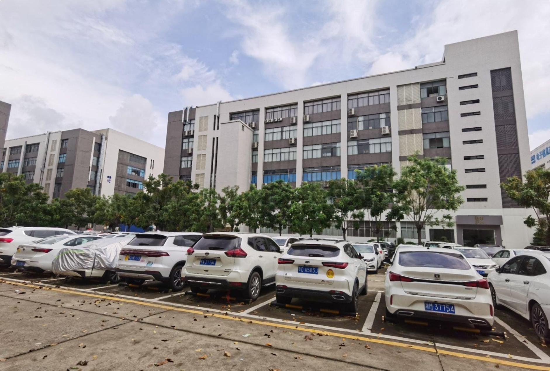 新安12号线地铁口10万平大型园区小面积厂房仓库办公室出租 新安12号线地铁口10万平大型园区小面积厂房仓库办公室出租