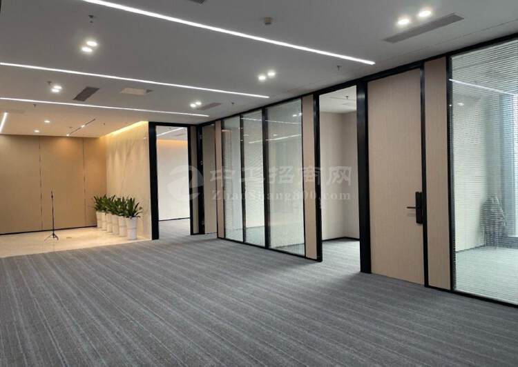 前海恒裕金融中心精装电梯口293平米户型方正可带家私交通便利5