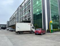 仙村工业区临近黄埔新空标准厂房一楼4000平可分租证件齐全