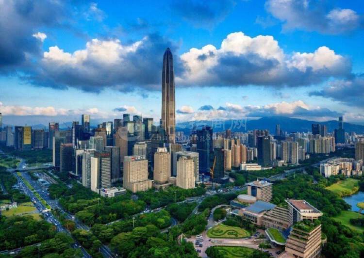 深圳的帝国大厦CBD平安金融中心连层精装出租5