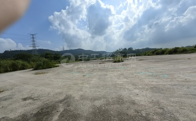 龙岗坪地2000平空地出租依山旁水1