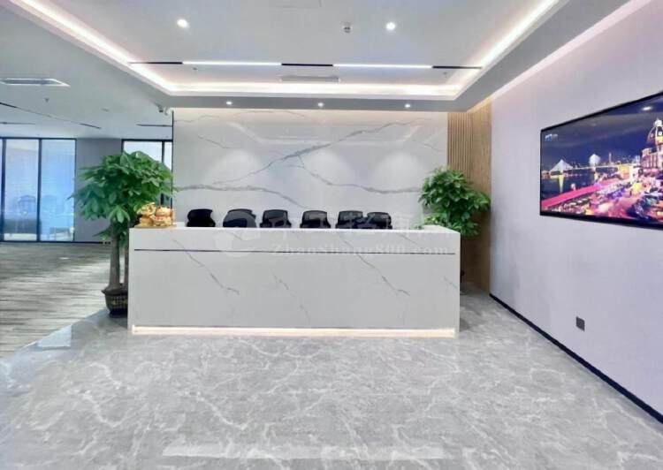 南山前海招商国际中心500平电梯口精装修带家私办公室出租！！9