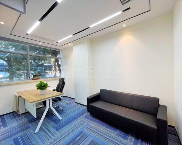 158平写字楼深圳软件园特价60元可听到鸟语花香的办公室