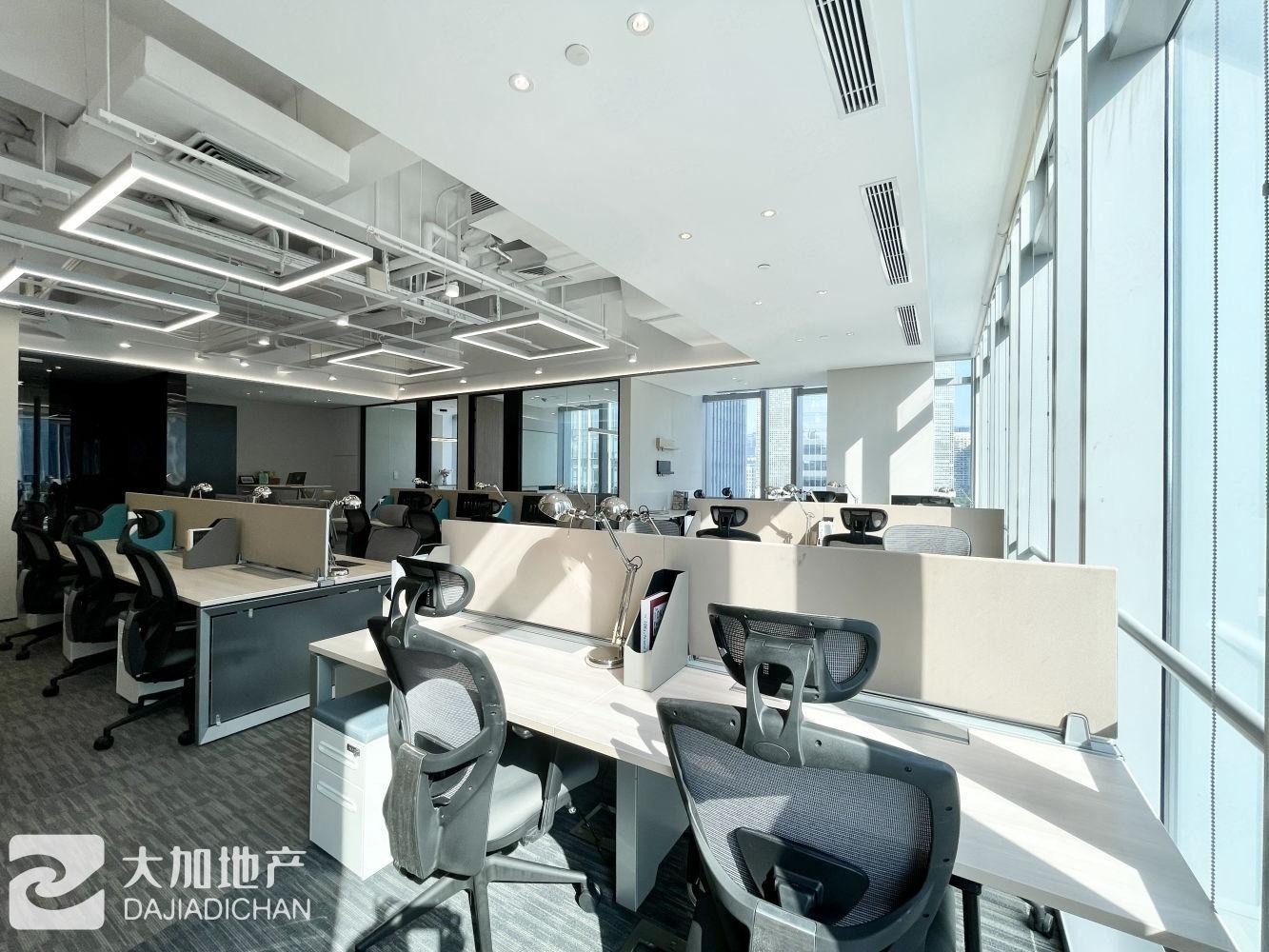 后海中心，开发商直租226平精装小面积办公室