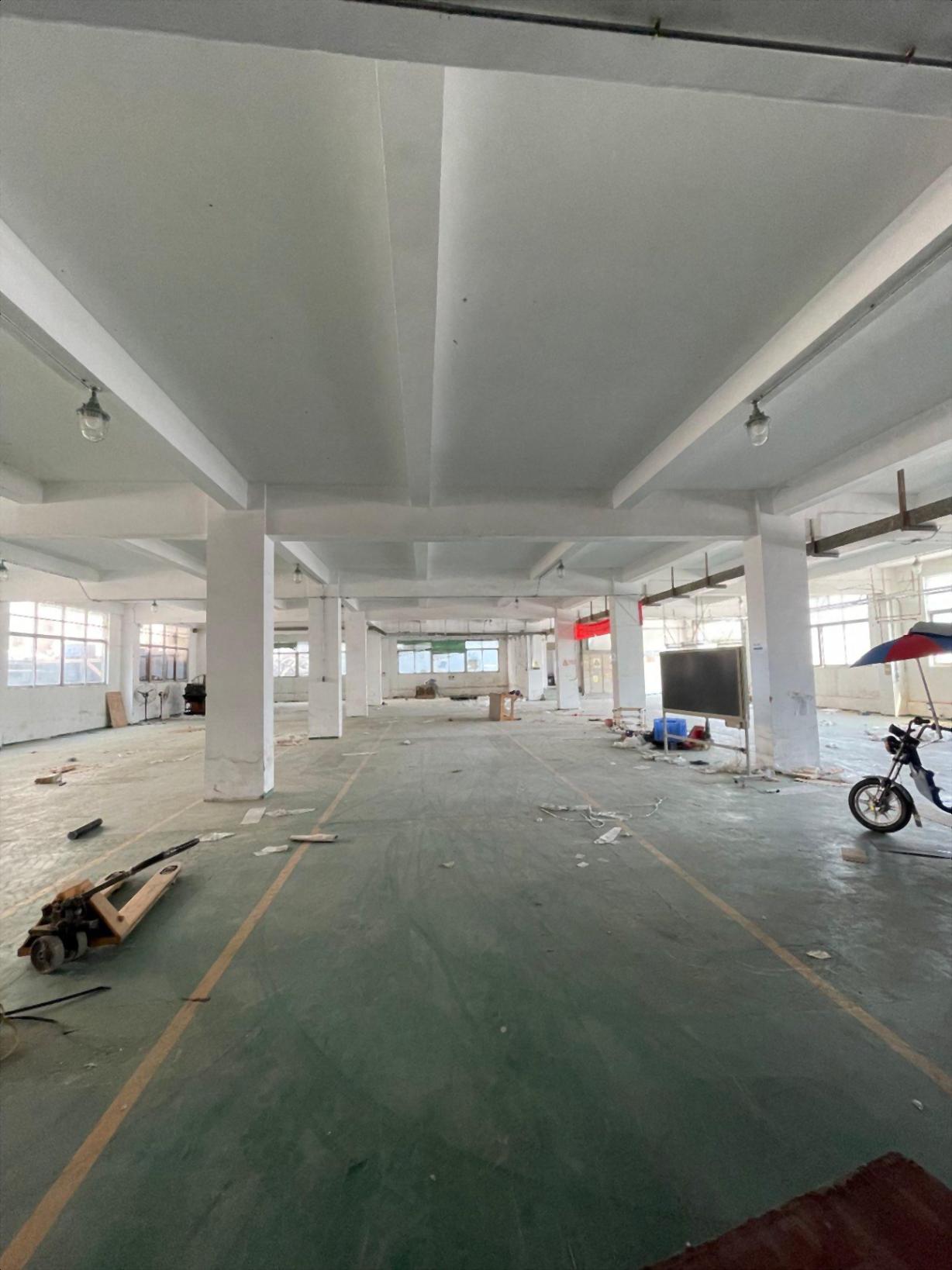 免租期6个月起坂田布吉独栋独院5300平可办环评可钣金喷漆! 免租期6个月起坂田布吉独栋独院5300平可办环评可钣金喷漆!