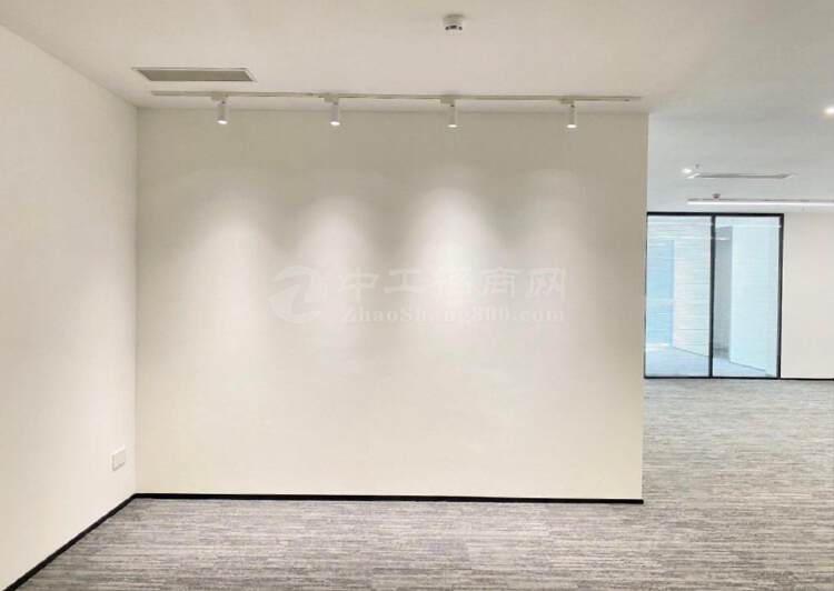 金骐智谷大厦全新装修300平电梯口户型方正塘朗地铁口2