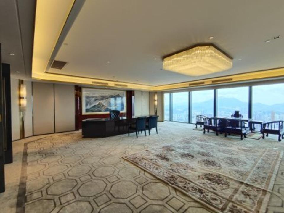 罗湖地标的超低租赁条件京基100大厦高层豪装