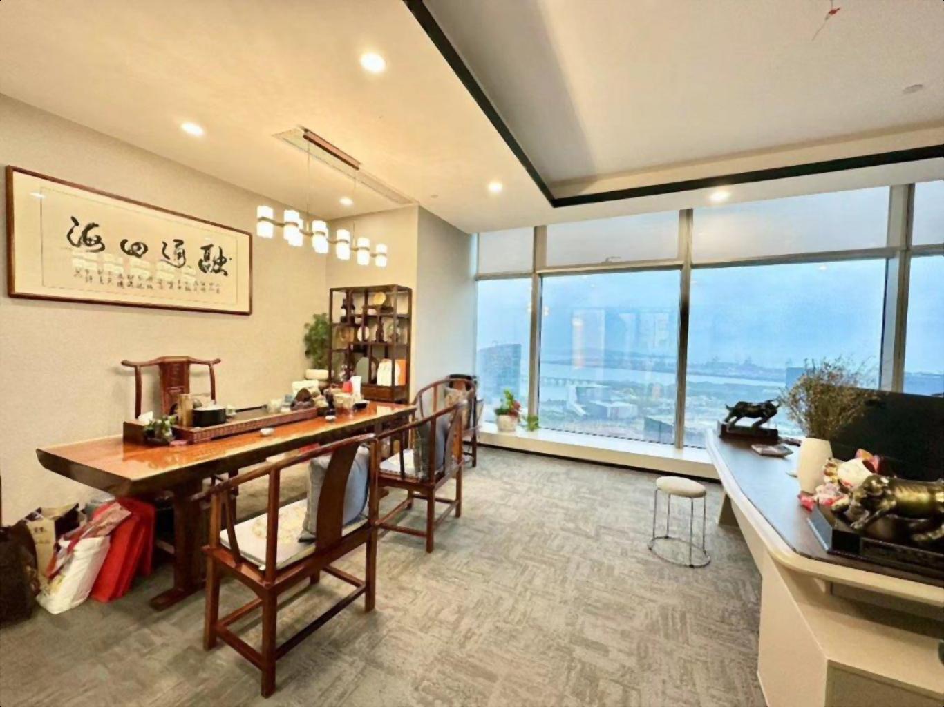 VR实拍，全新豪装丨深圳湾1号丨500平带家私，办公室出租