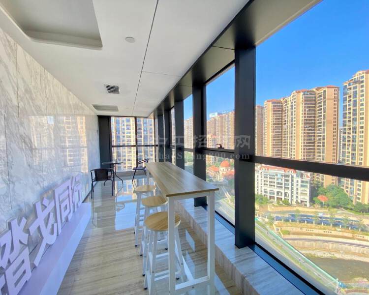 龙华清湖地铁口300平带家私空调5个功能区开发商高使用率