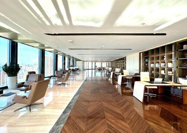 南山前海金融中心800平开发商高层看海景办公室全套办公家具8