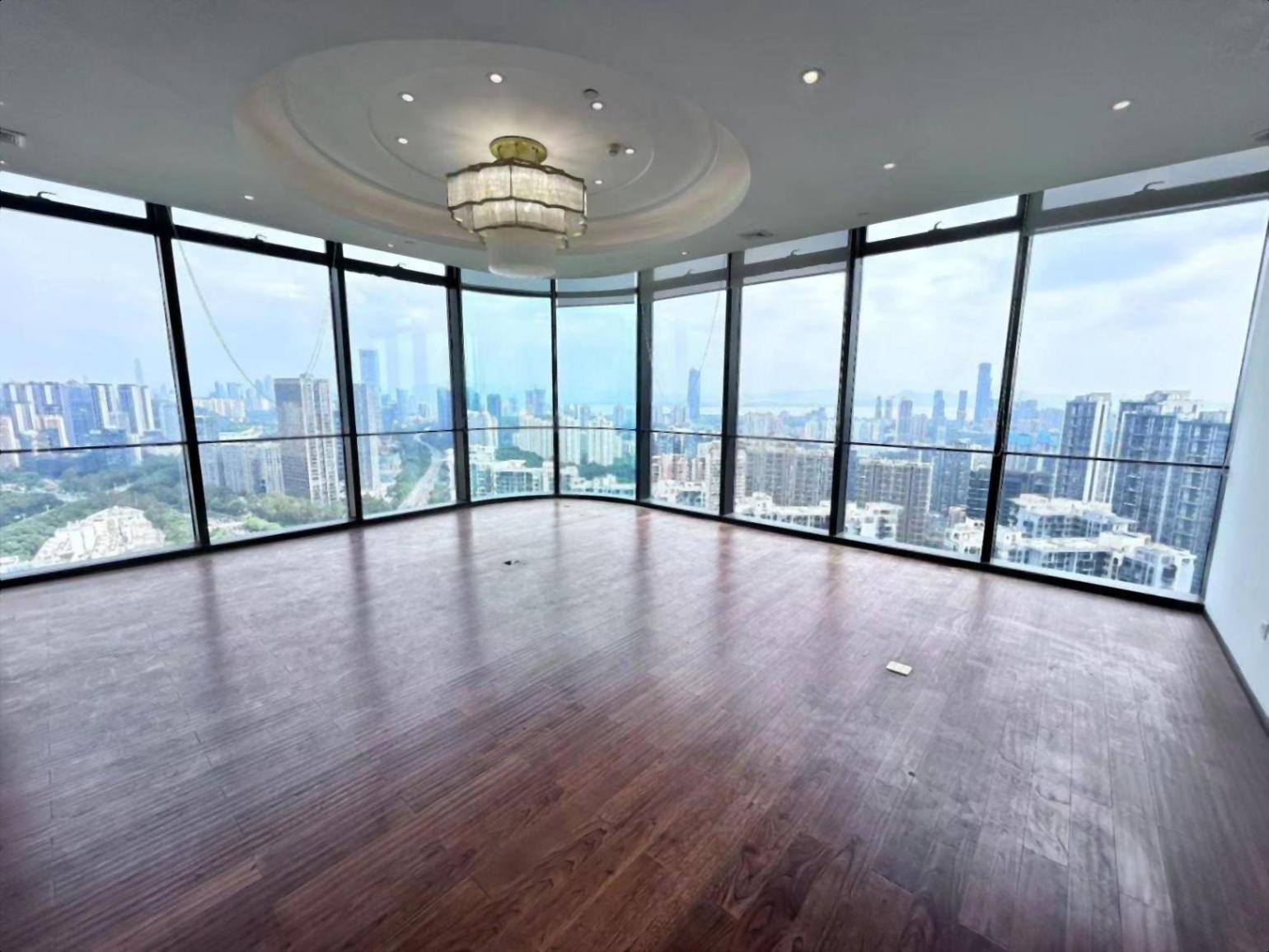 华侨城高层2300平整层特价100元双面采光直接可拎包办公