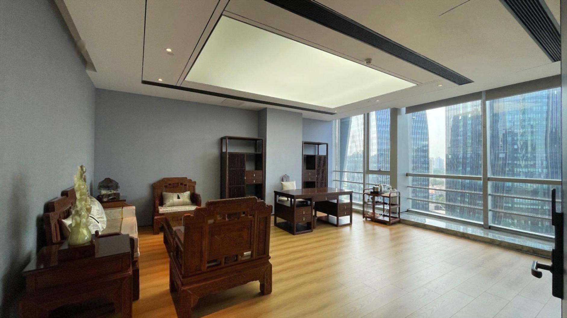 南山前海！高端写字楼精装修330平办公室出租！
