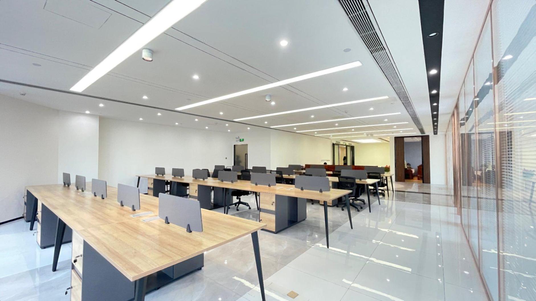 南山前海！高端写字楼精装修330平办公室出租！
