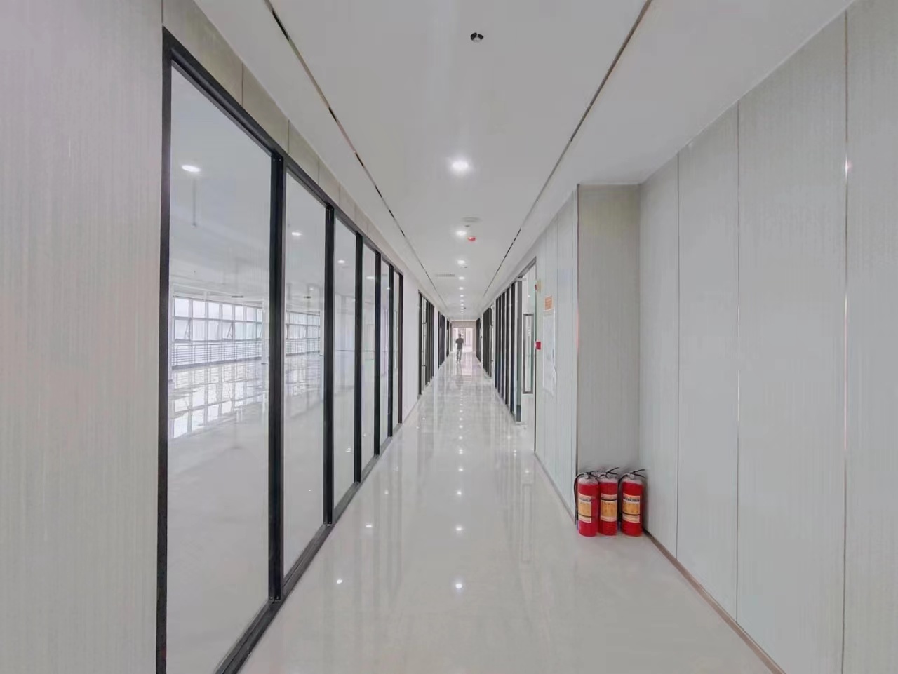 黄埔神舟地铁站整层办公室精装修独立电梯1200平出租