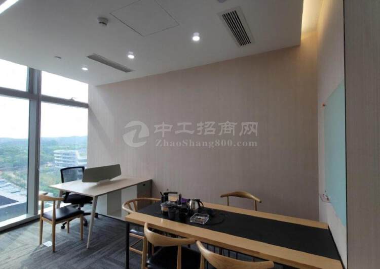 深圳北红山龙光玖钻精装229平带家私办公室出租1