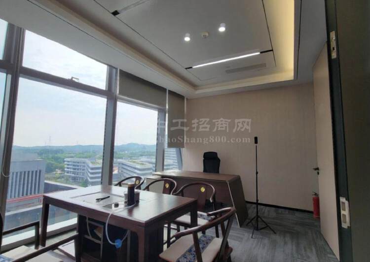 深圳北红山龙光玖钻精装229平带家私办公室出租9