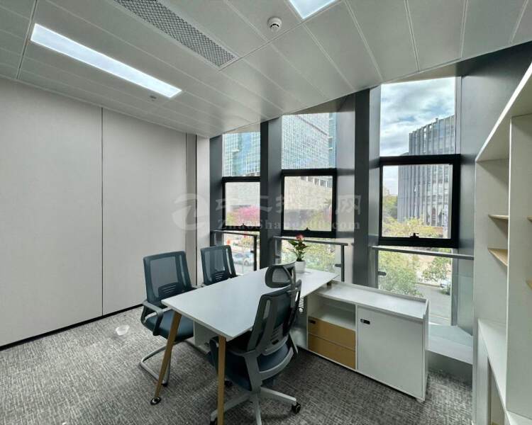 科技园精装108平办公室全套家私拎包入住软件产业基地