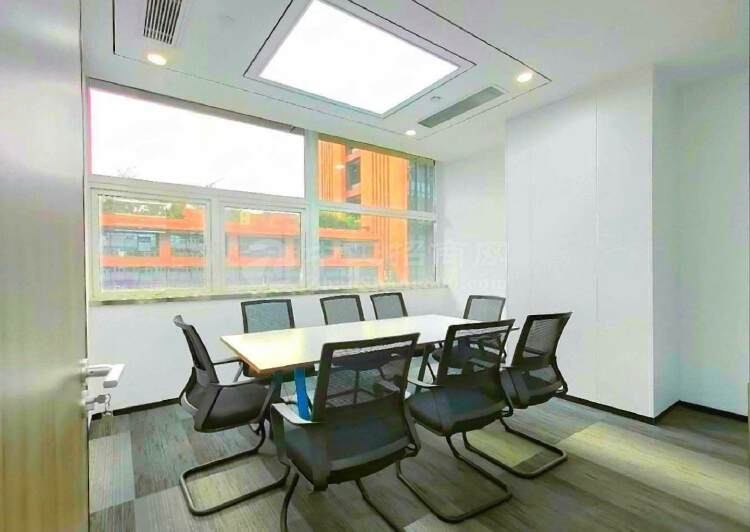 南山科技园带精装修办公室带全套办公家私大小面积可分4