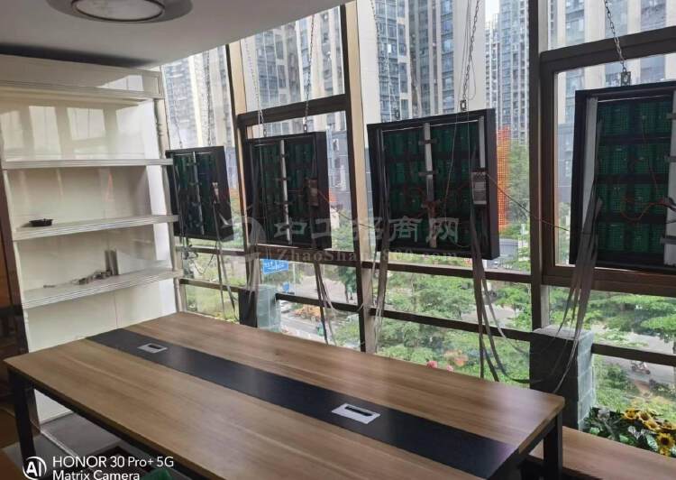 龙华红山淘景商务大厦200平米精装修采光好户型方正4