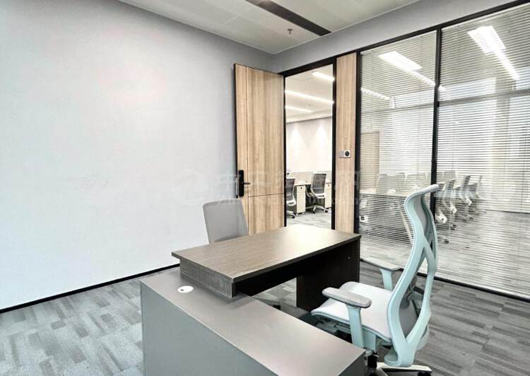 业主石芽岭花园式写字楼200平带精装带家私办公室5