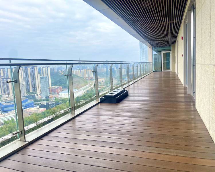 华侨城开发商直租精装修办公室1500平带大阳台使用率高