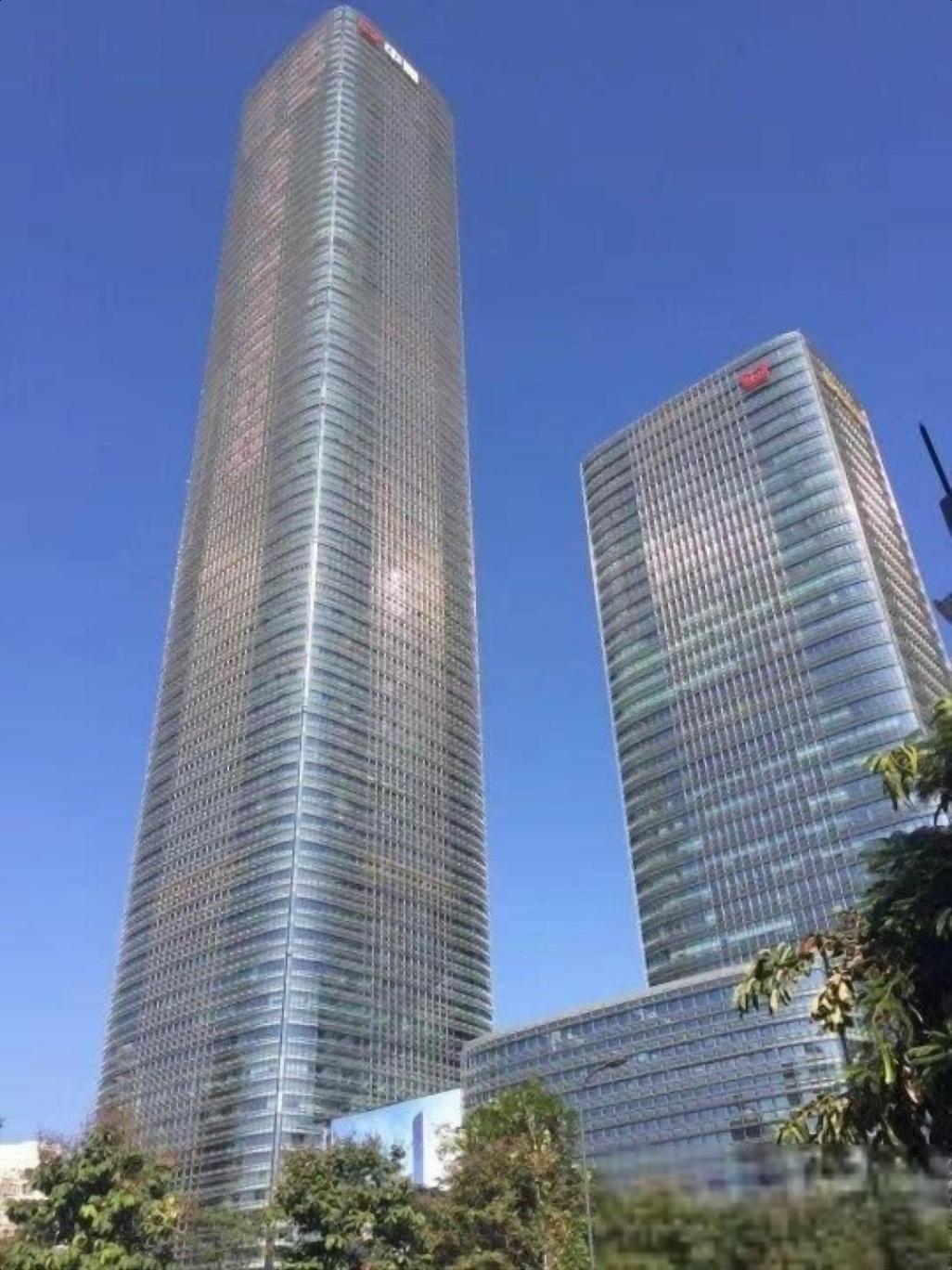 中洲控股大厦豪装1100平办公室电梯口带家私东南向采光佳
