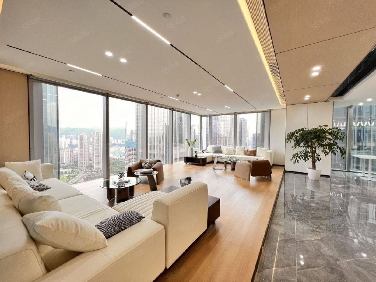 华侨城智慧广场小整层800平科技装修带家私带两个露台