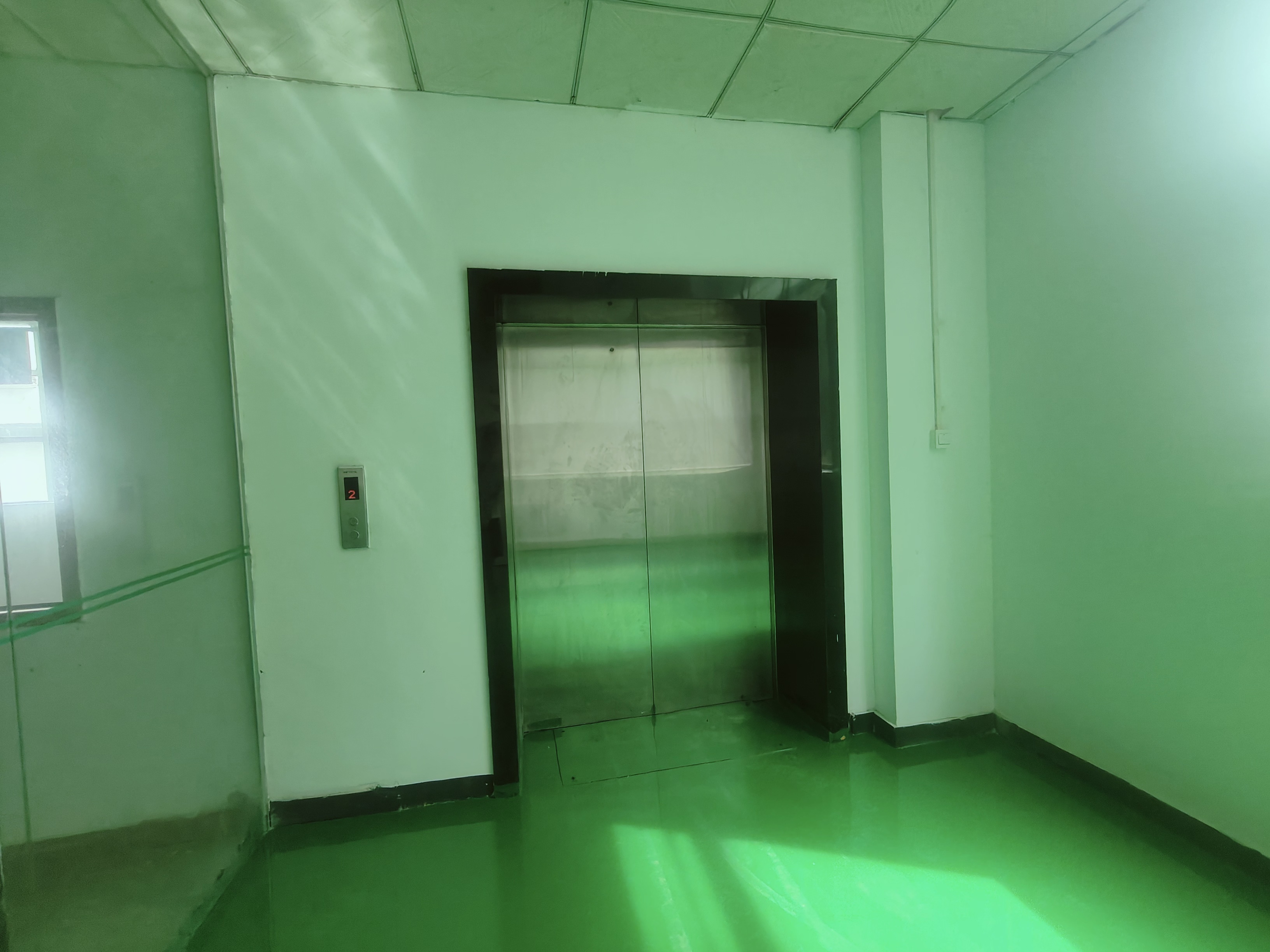 大浪带装修1500平厂房出租可分租 大浪带装修1500平厂房出租可分租